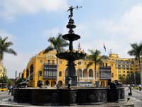 The Plaza de Armas Square in Lima (© Avodrocc , CC-BY-ASA-2.0)