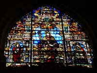 Vicente Menardo stained glass at the Seville cathedral (© Tiberioclaudio99, CC-Y-ASA-4.0)